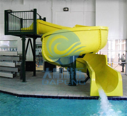 カスタマイズされる黄色い開いた螺線形のプールのスライド2.2mの高いガラス繊維
