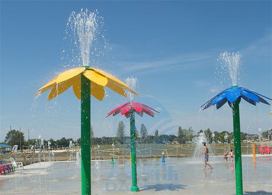 水公園水しぶきのパッドの多彩な花様式水公園の噴水3.0mの高さ