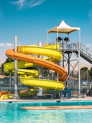良い価格 公園 娯楽 水遊び スポーツ 設備 室外プール 渦巻き管付き 遊び場 スライド オンライン