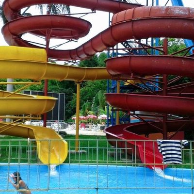 良い価格 子供 屋内 遊び場 水遊び 娯楽 機械 子供 ファイバーグラス 水スライド オンライン