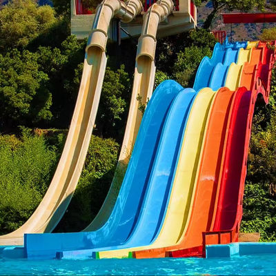 良い価格 Customized Size Fiberglass Water Park Slide with 6-8mm Thickness and Over 10 Years Service Life オンライン