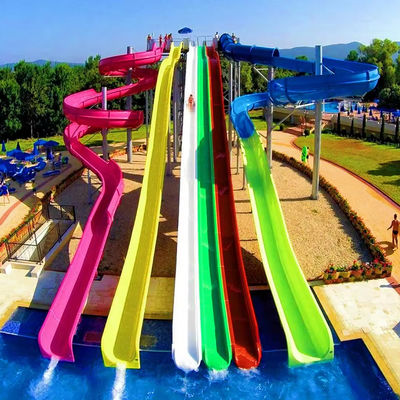 良い価格 Durable 6-8mm Thickness Fiberglass Water Park Slide with Over 10 Years Service Life and Customized Size オンライン
