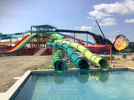 良い価格 水公園の三重のねじれ水スライドの屋外10mガラス繊維によってカスタマイズされる色 オンライン