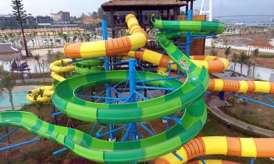 OEM 屋外商用水上公園 子供の遊園地 滑り台