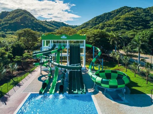 220 M3/H 12mm 水上公園 スライド 子供向け 水上公園 遊具