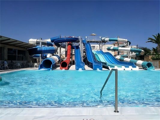 ODM アウトドア キッズ 遊び場 設備 遊び場 ガラス繊維 水スライド 子供向け