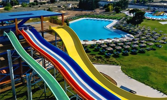 ODM アダルト 屋外遊び場 設備 プール 水管 地面上のスライド