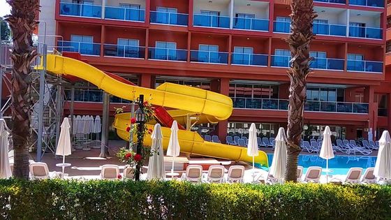 良い価格 子供の水遊び場 水遊び プール 広い螺旋スライド オンライン