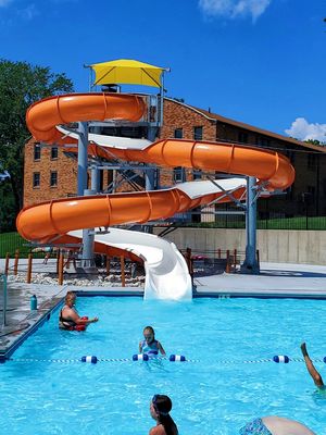 商業用水上公園 水上娯楽ゲーム オレンジスパイラル シングルスライド