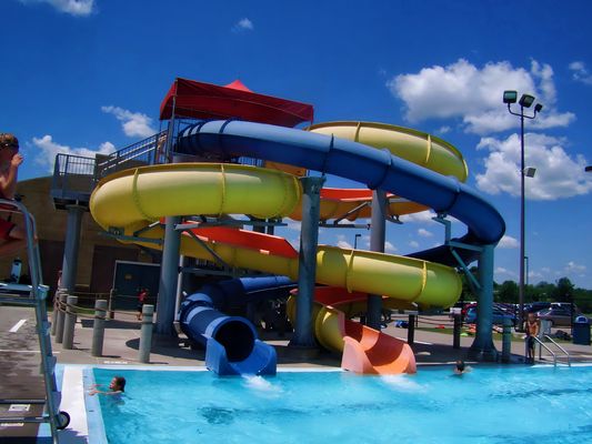 ウォーターパーク 子供 水遊び場 夏の遊び具 アクアスライド