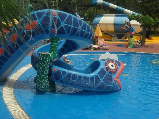 良い価格 屋外水遊び場 遊び場 カーニバル 水遊び 蛇 ファイバーグラス 水滑り台 オンライン