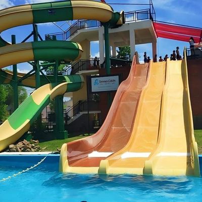 屋外水遊び場 設備 遊び場 ガラス繊維の滑り台