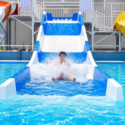 品質 家庭用水スライド ガラス繊維 幅6~10mm 厚さ 子供用 ウォーターパークやリゾート用 工場